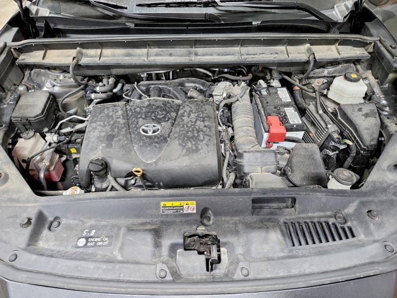 2022 TOYOTA HIGHLANDER XLE 12