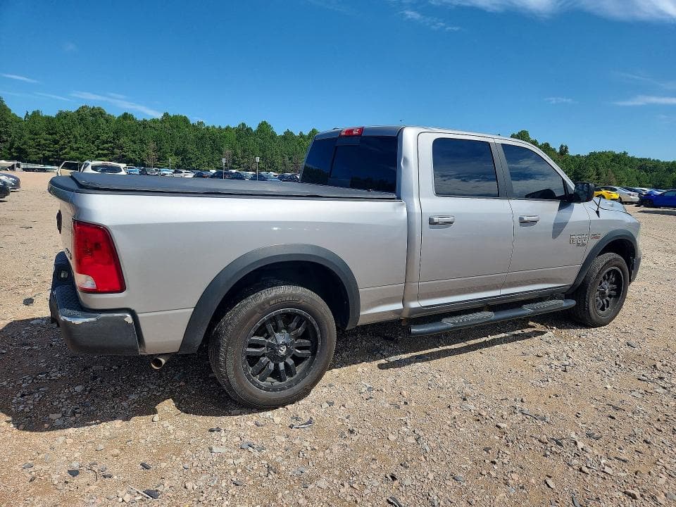 2019 RAM 1500 CLASSIC SLT 3