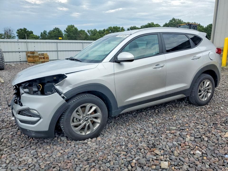 2017 HYUNDAI TUCSON SE - 1