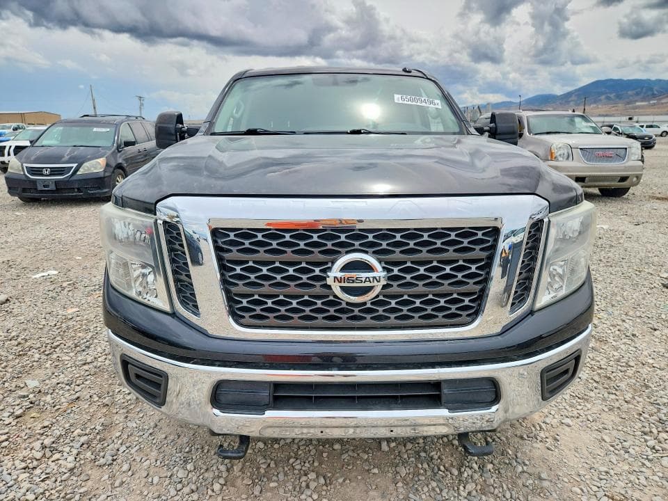 2017 NISSAN TITAN XD SV 5