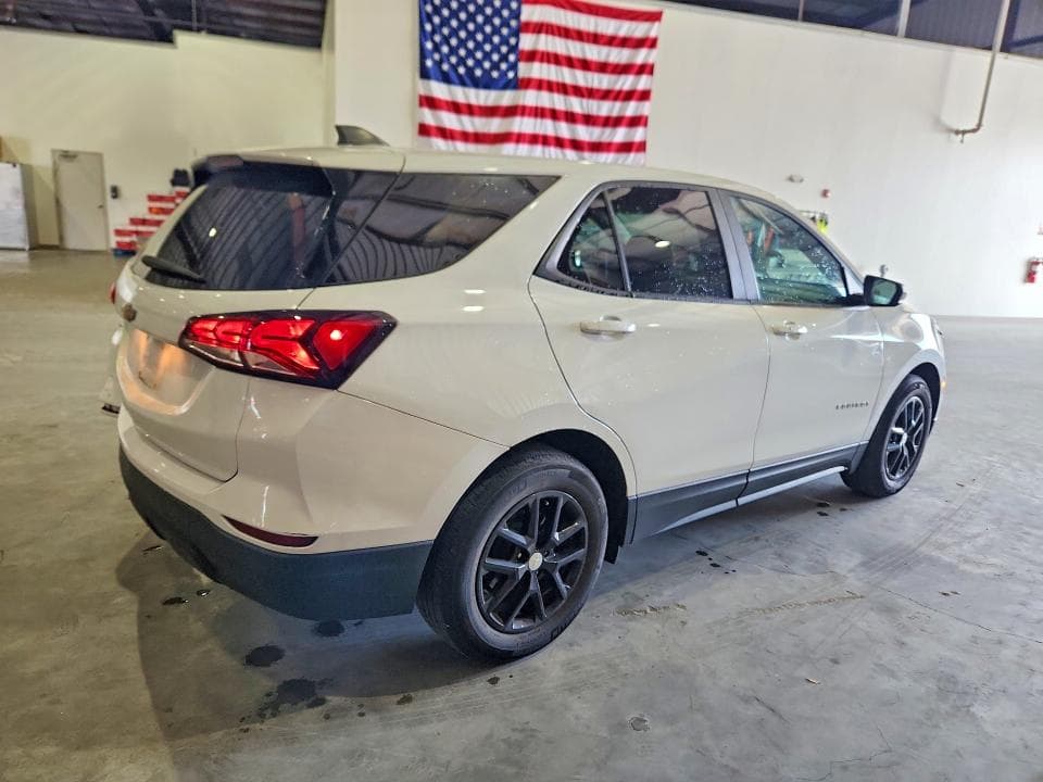 2022 CHEVROLET EQUINOX LS 3