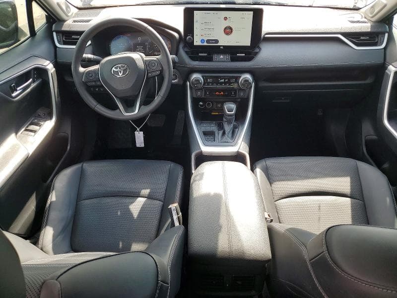 2024 TOYOTA RAV4 LIMITED 8