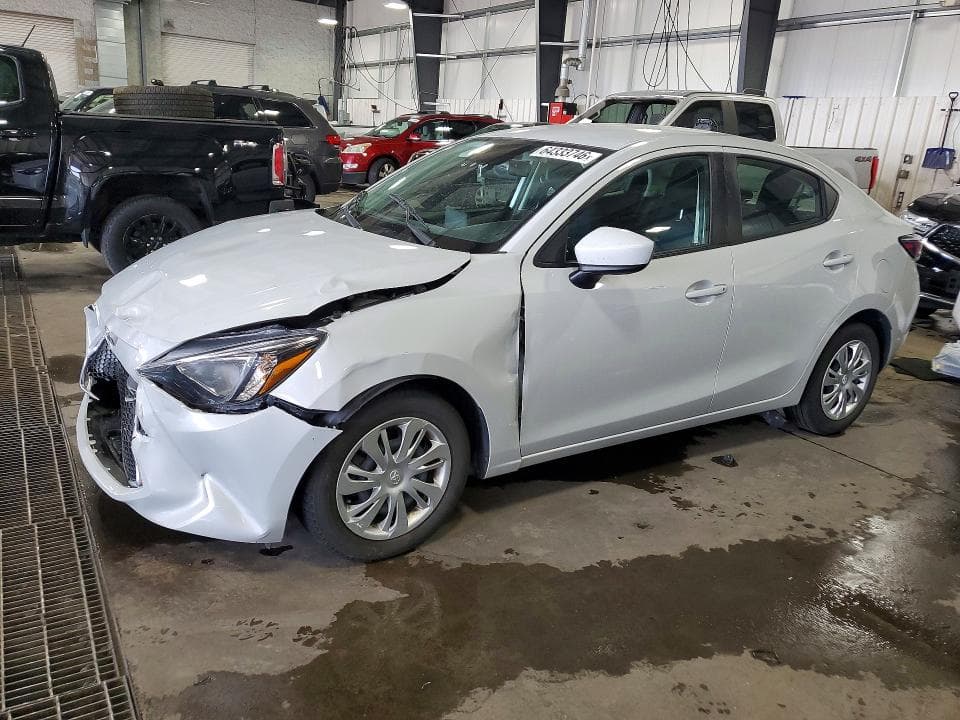 2020 TOYOTA YARIS L - 1