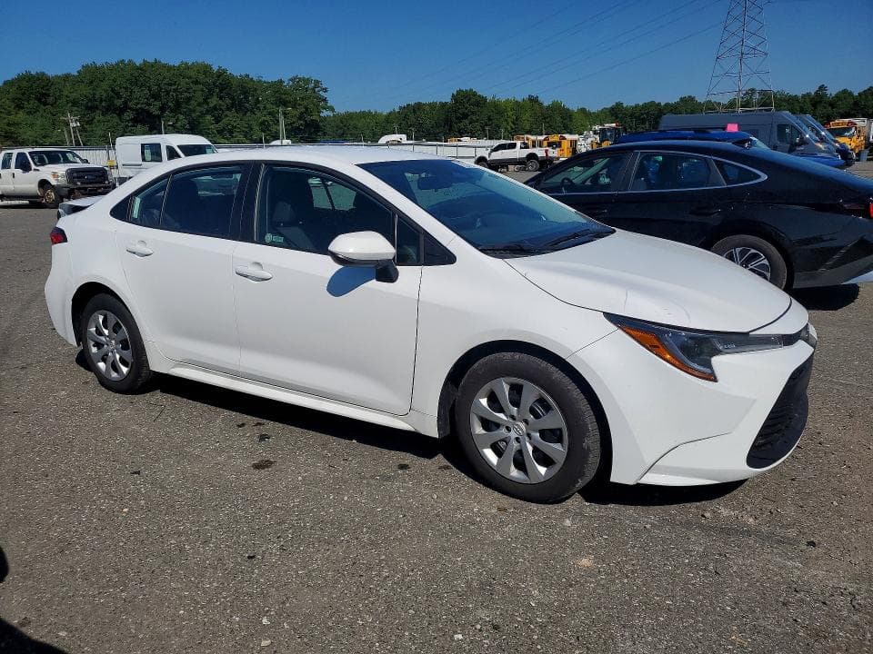 2026 TOYOTA COROLLA LE 4