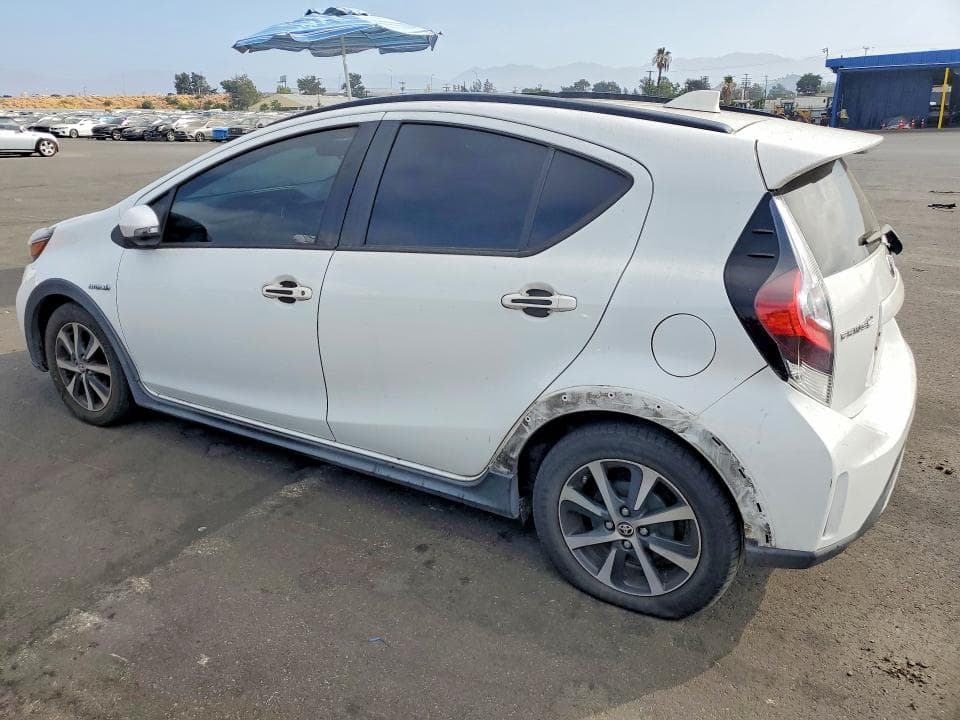 2018 TOYOTA PRIUS C TWO 2