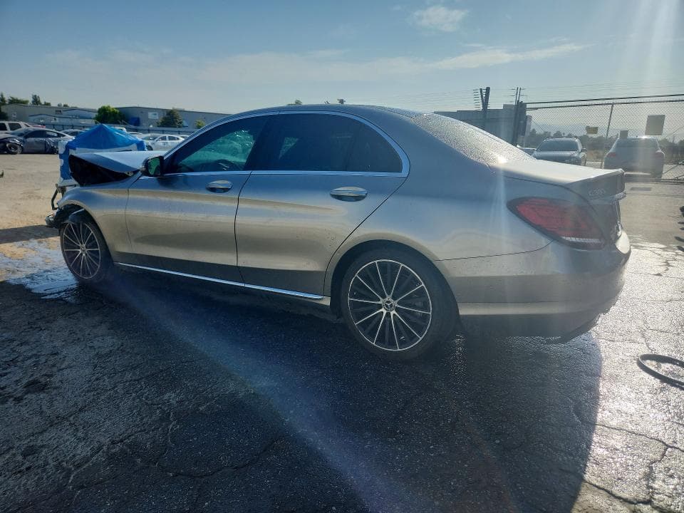 2019 MERCEDES-BENZ C 300 2