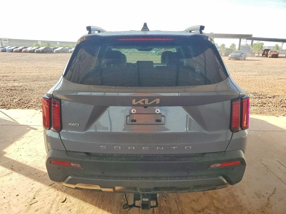 2022 KIA SORENTO S 6