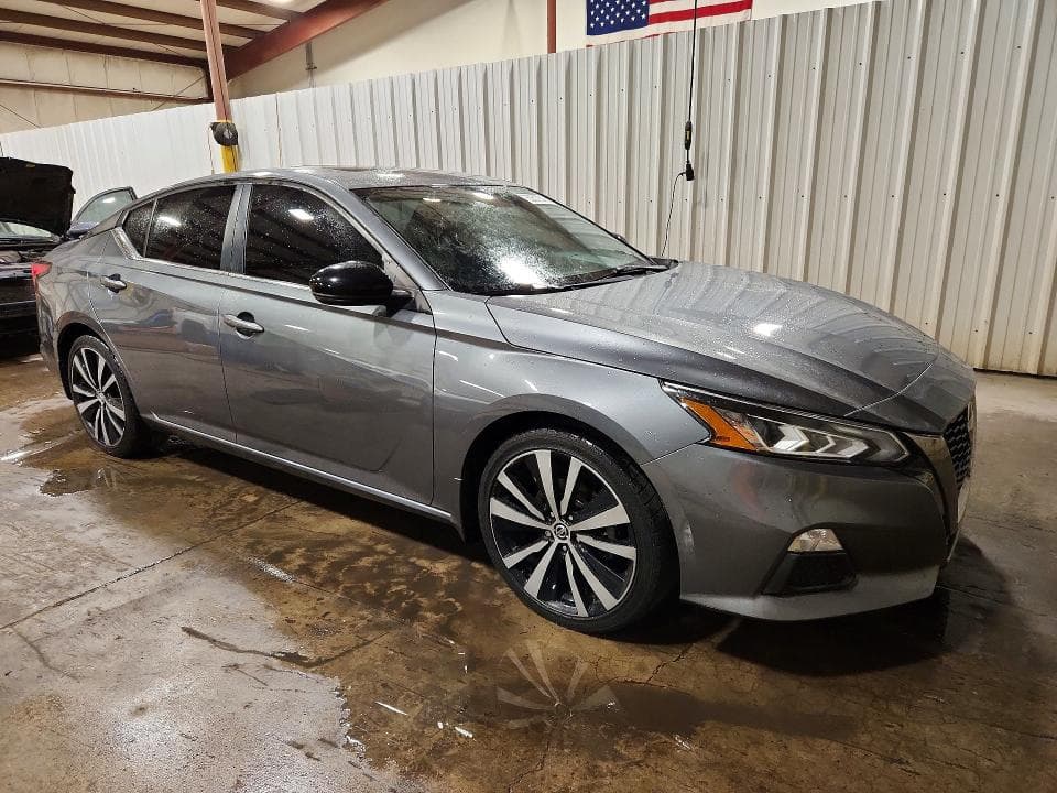 2021 NISSAN ALTIMA SR 4