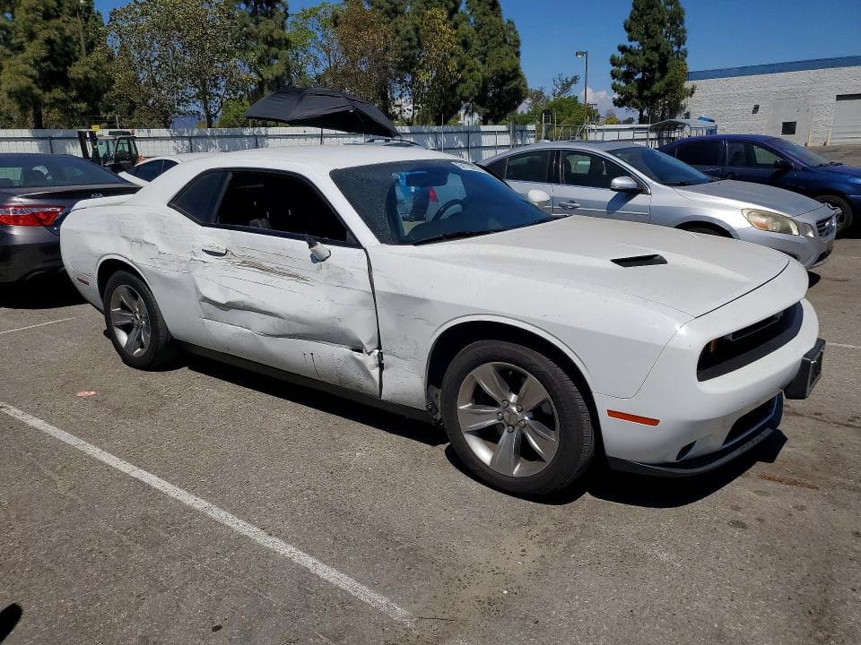2019 DODGE CHALLENGER SXT 4