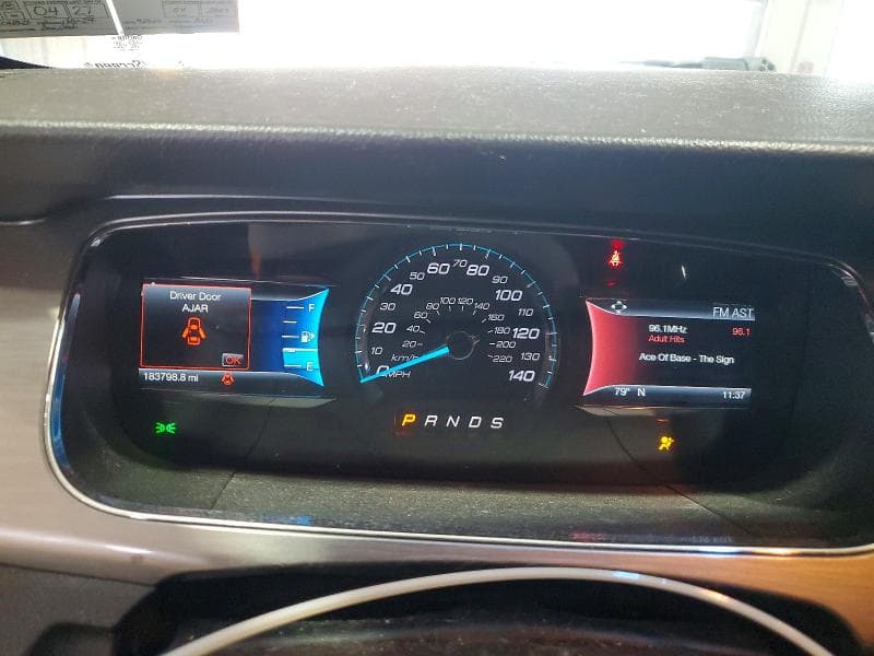 2017 FORD TAURUS SEL 9