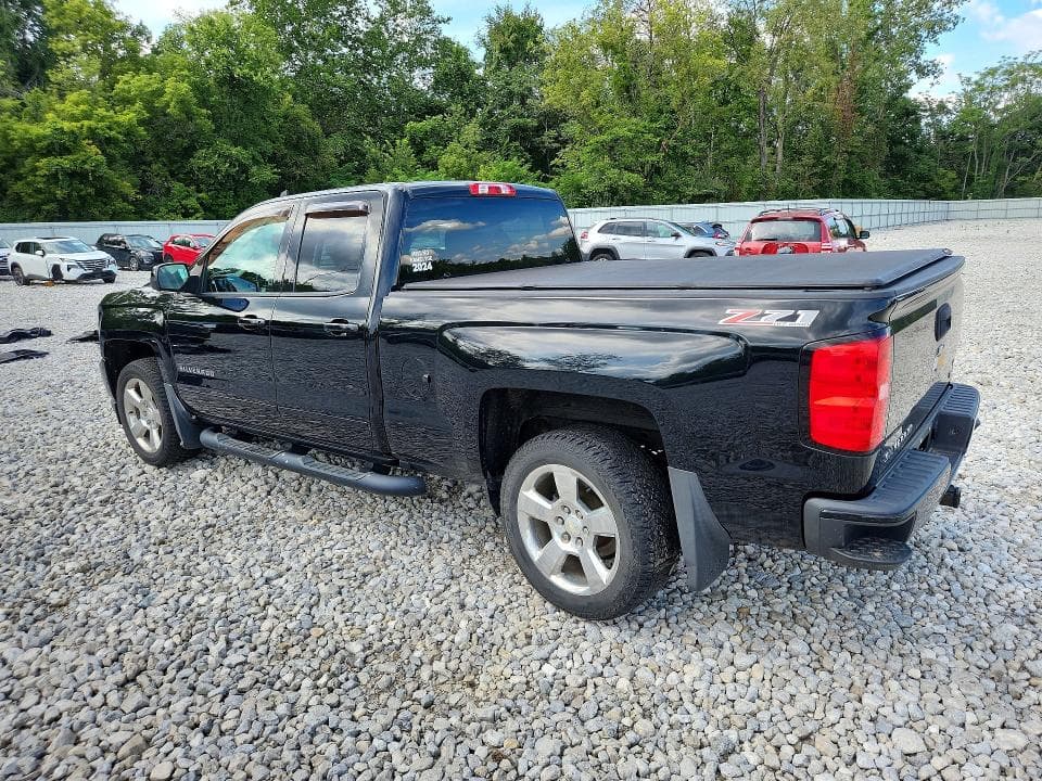 2017 CHEVROLET SILVERADO K1500 LT 2