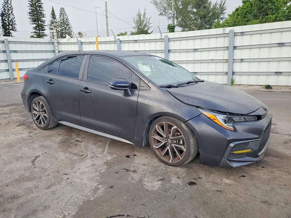 2020 TOYOTA COROLLA SE 4