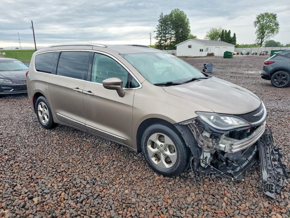 2017 CHRYSLER PACIFICA TOURING L PLUS 4