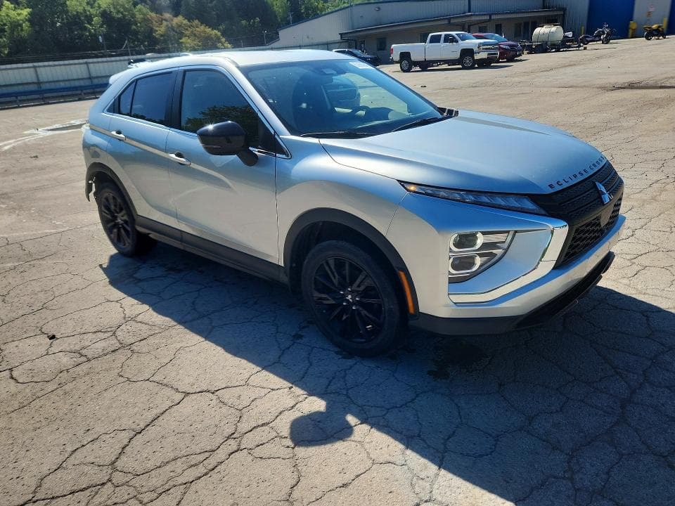 2023 MITSUBISHI ECLIPSE CROSS LE 4