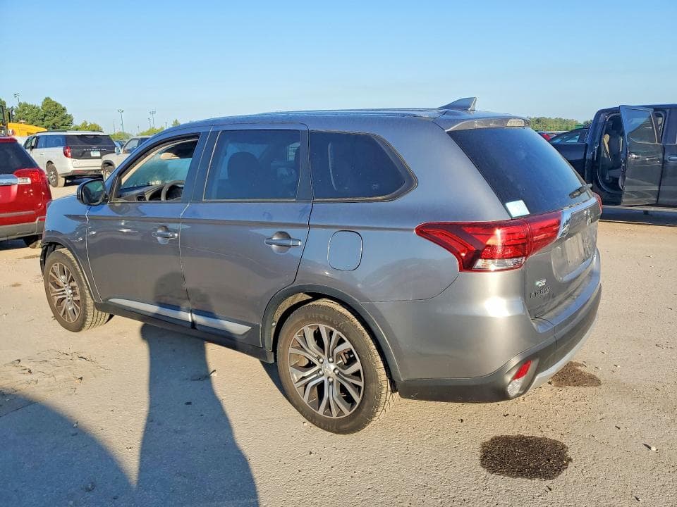 2018 MITSUBISHI OUTLANDER ES 2