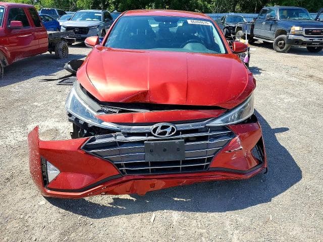 2019 HYUNDAI ELANTRA SE 5