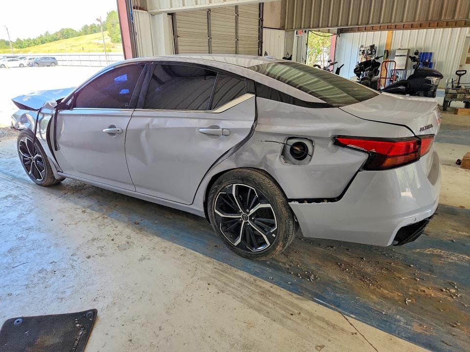 2024 NISSAN ALTIMA SR 2