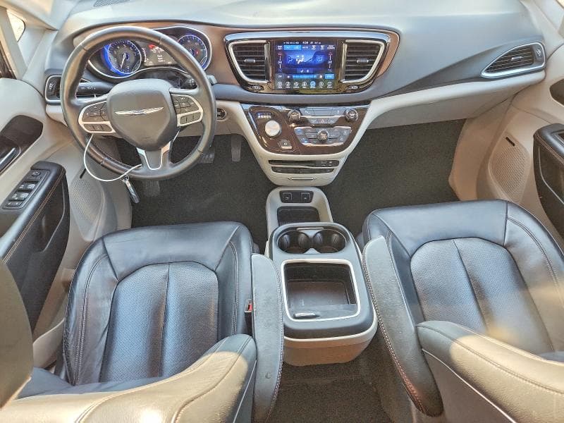 2017 CHRYSLER PACIFICA TOURING L PLUS 8