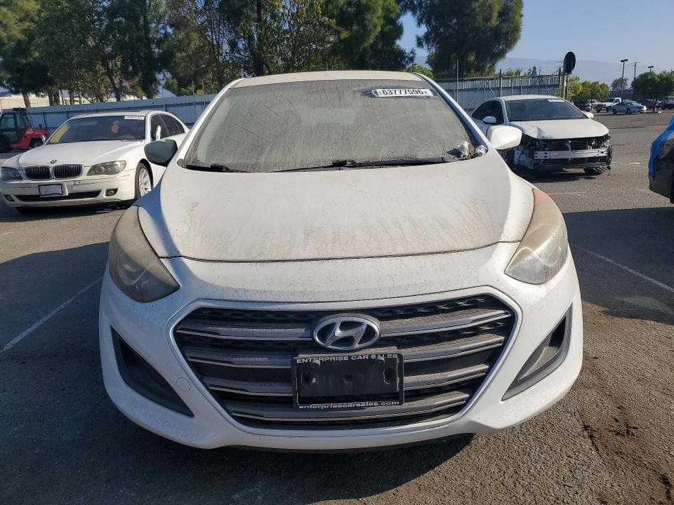 2017 HYUNDAI ELANTRA GT BASE 5