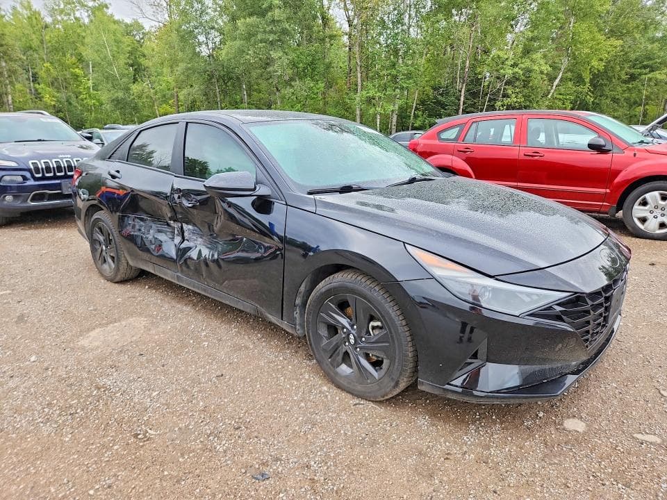 2022 HYUNDAI ELANTRA SEL 4