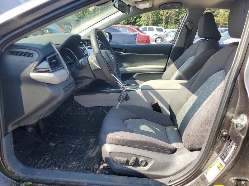2019 TOYOTA CAMRY LE 7