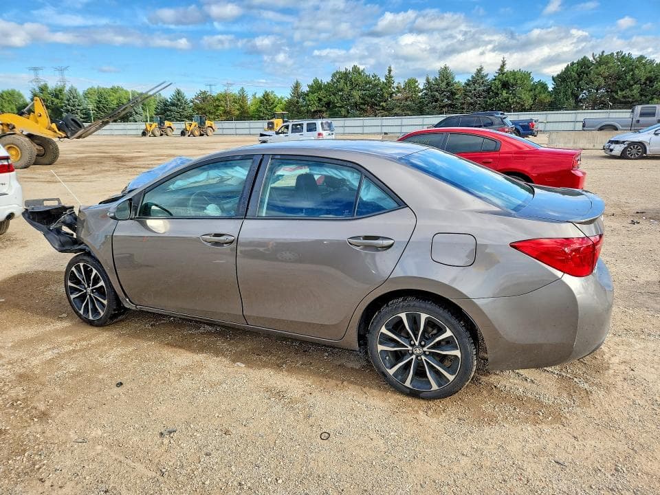 2017 TOYOTA COROLLA SE 2