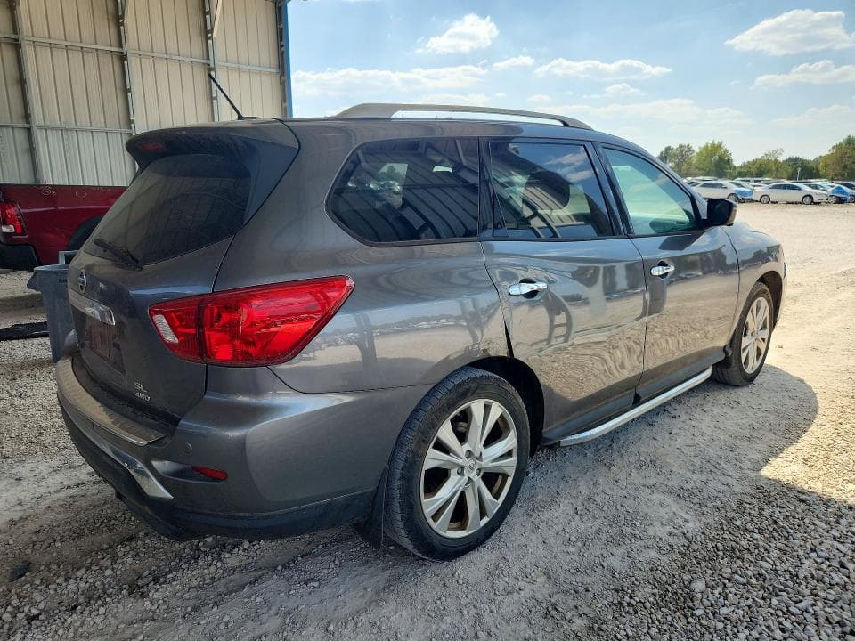 2018 NISSAN PATHFINDER SL 3
