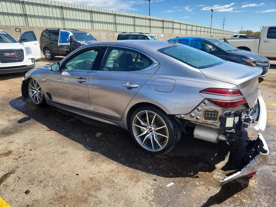 2025 GENESIS G70 2.5T STANDARD 2