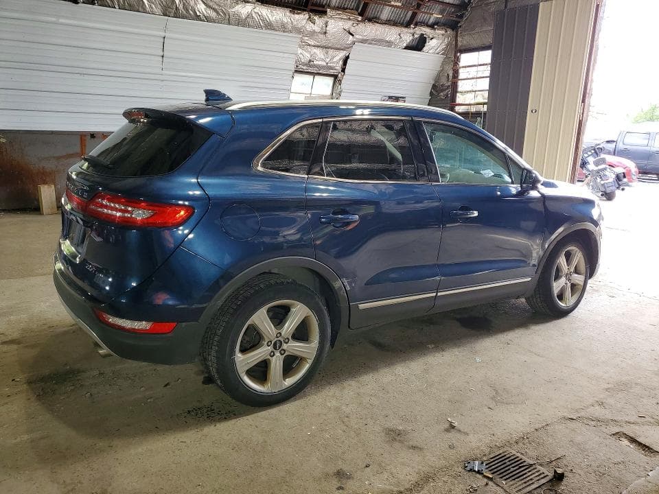 2017 LINCOLN MKC PREMIERE 3