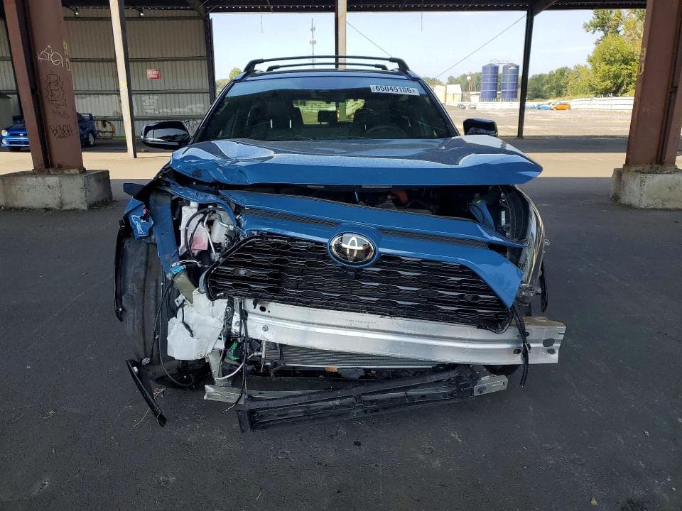 2025 TOYOTA RAV4 XSE 5