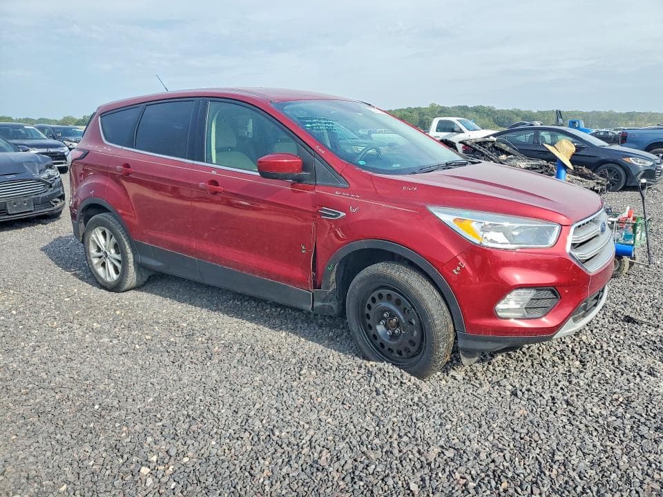 2017 FORD ESCAPE SE 4