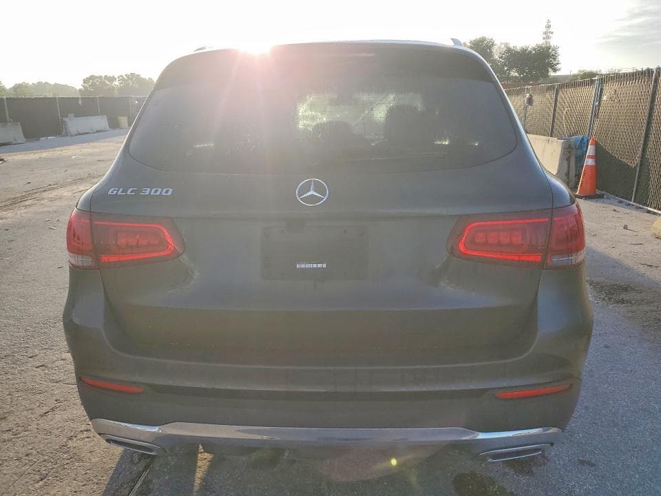 2020 MERCEDES-BENZ GLC 300 6