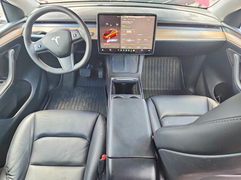 2023 TESLA MODEL Y 8