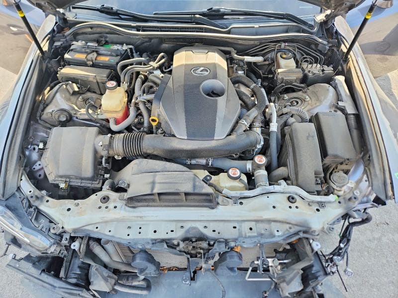 2018 LEXUS IS 300 11