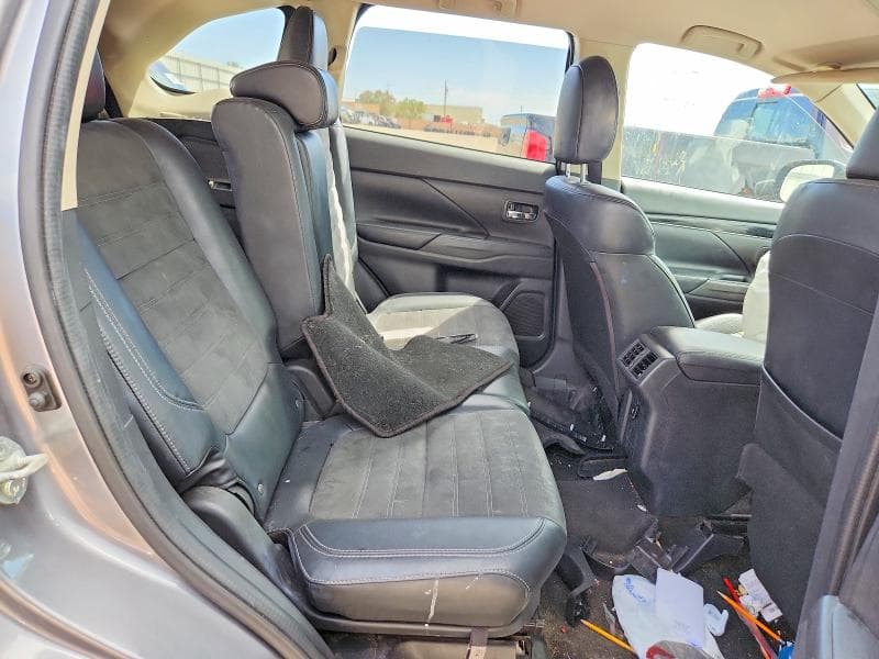 2019 MITSUBISHI OUTLANDER SE 11