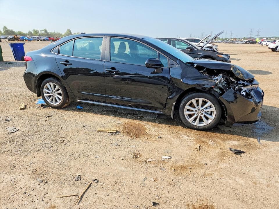 2026 TOYOTA COROLLA LE 4