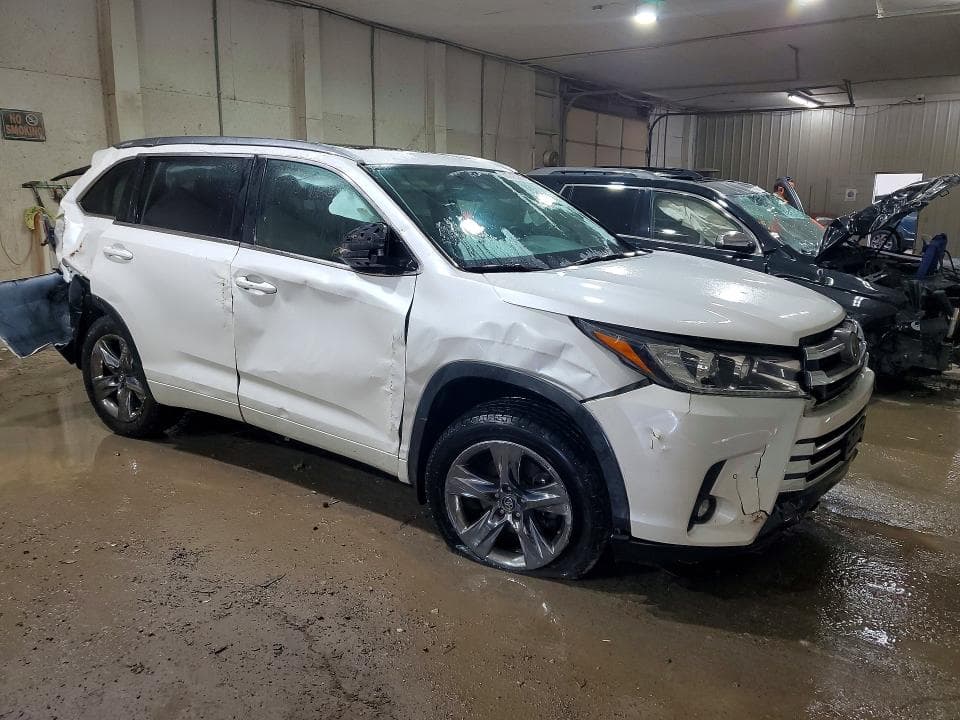 2019 TOYOTA HIGHLANDER LIMITED PLATINUM 4