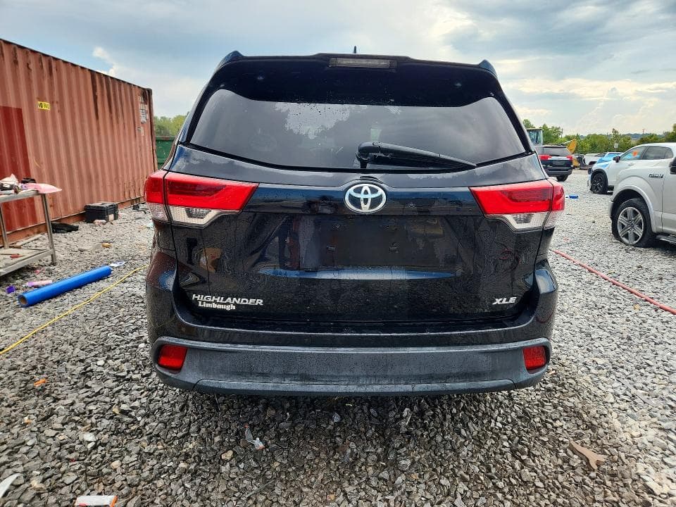 2018 TOYOTA HIGHLANDER XLE 6