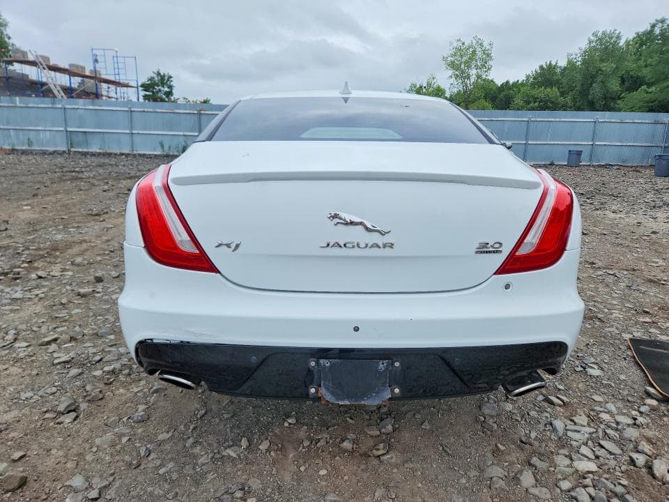 2018 JAGUAR XJ R - SPORT 6
