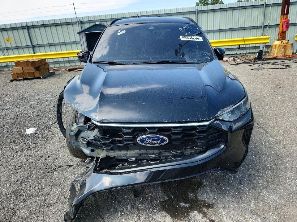 2024 FORD ESCAPE ST LINE 5