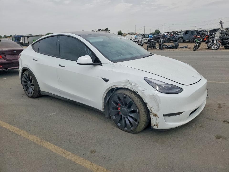 2022 TESLA MODEL Y 4