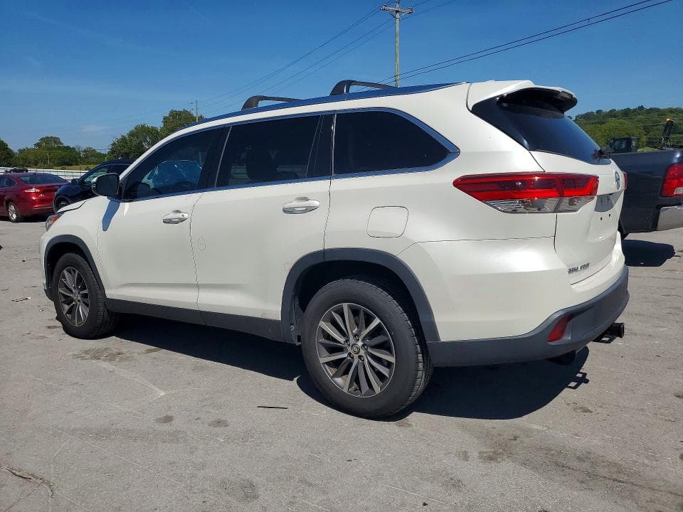 2019 TOYOTA HIGHLANDER XLE 2