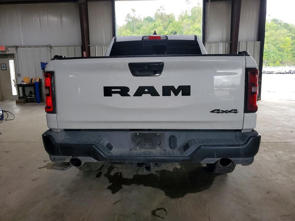 2025 RAM 1500 TRADESMAN 6