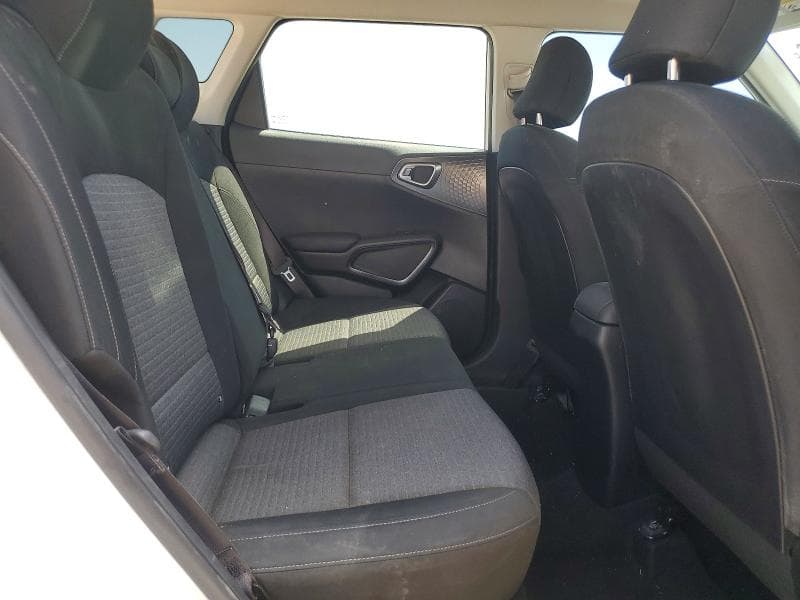 2021 KIA SOUL S 10