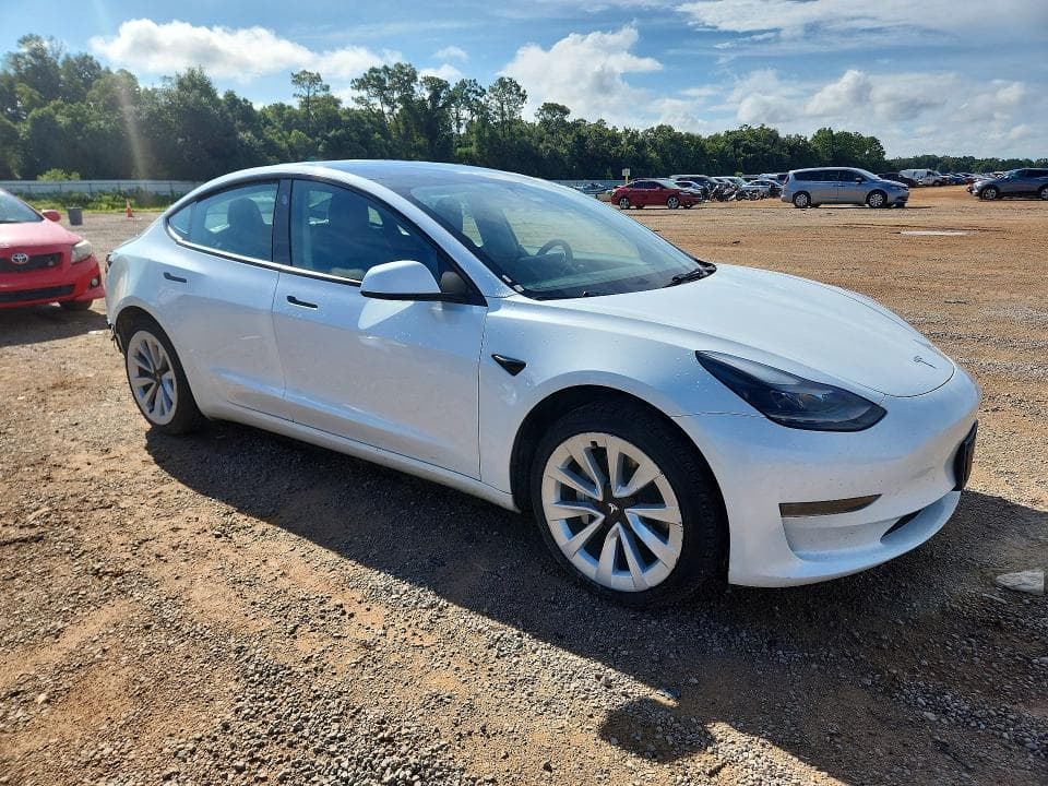 2023 TESLA MODEL 3 4