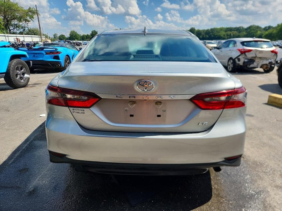 2022 TOYOTA CAMRY LE 6