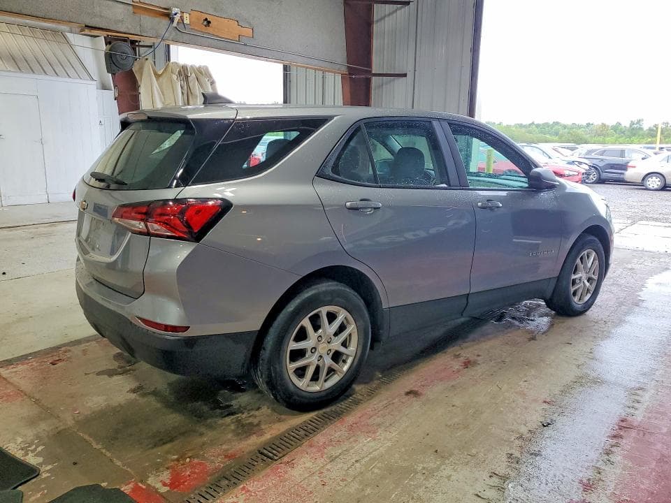 2023 CHEVROLET EQUINOX LS 3