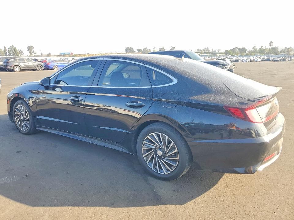 2023 HYUNDAI SONATA HYBRID SEL 2
