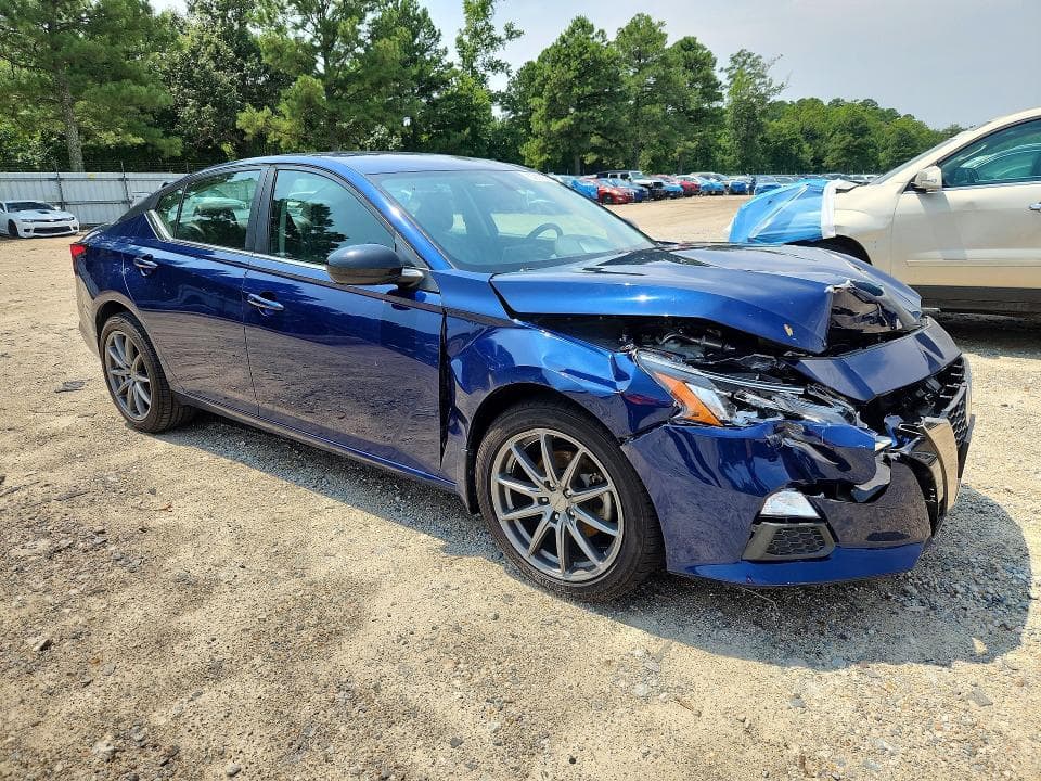 2019 NISSAN ALTIMA SR 4
