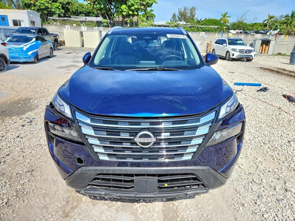2025 NISSAN ROGUE SV 5
